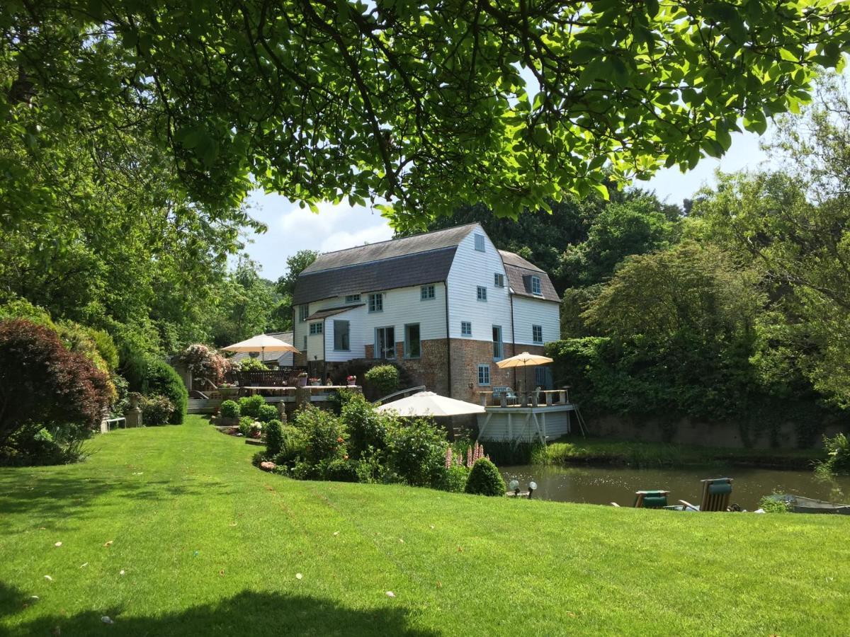 °HOTEL CASTLE MILL BED AND BREAKFAST DORKING (United Kingdom) from £